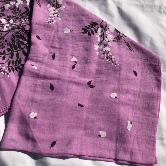 Purple Print Scarf BRAND NEW - Picture 5 of 6